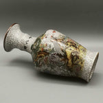 Antique-style Porcelain Decor For A Chinese Living Room